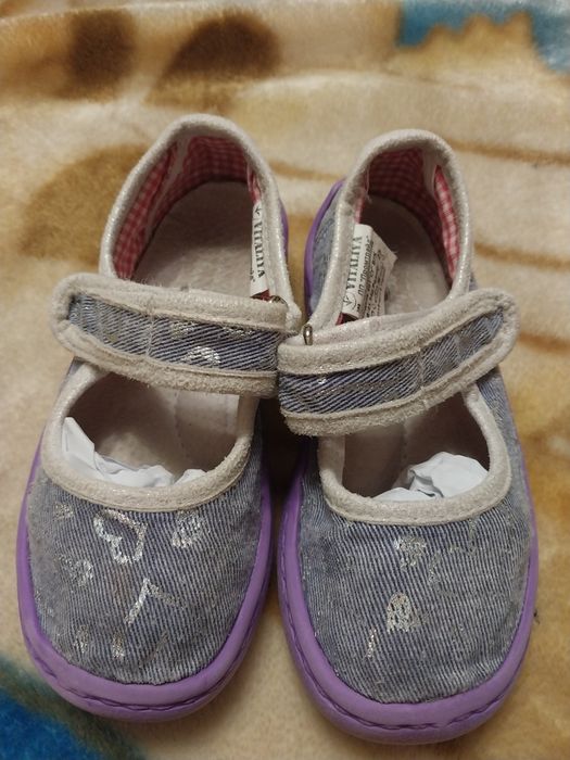 Тапочки для дівчинки