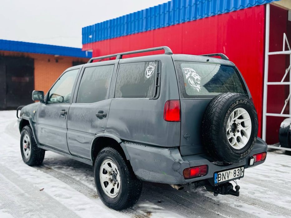 Продам Nissan Terrano 2.7 дизель 4×4