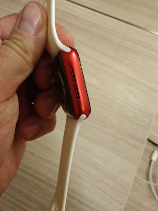 Apple watch 6 red