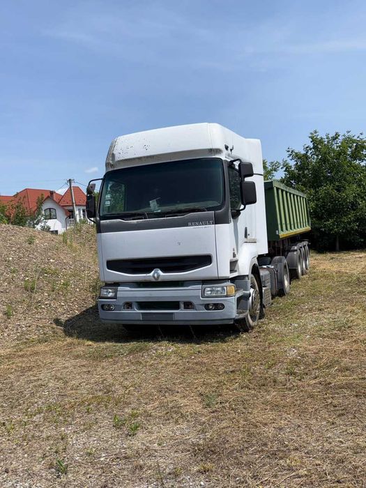 Продається комерційне приміщення з земельною ділянкою в Лужанах