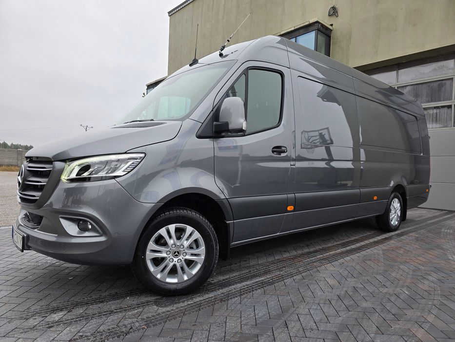 Капсула часу Новий Mercedes-Benz 319 CDI 3.0 (190 к.с.) 2021, 1 т.км