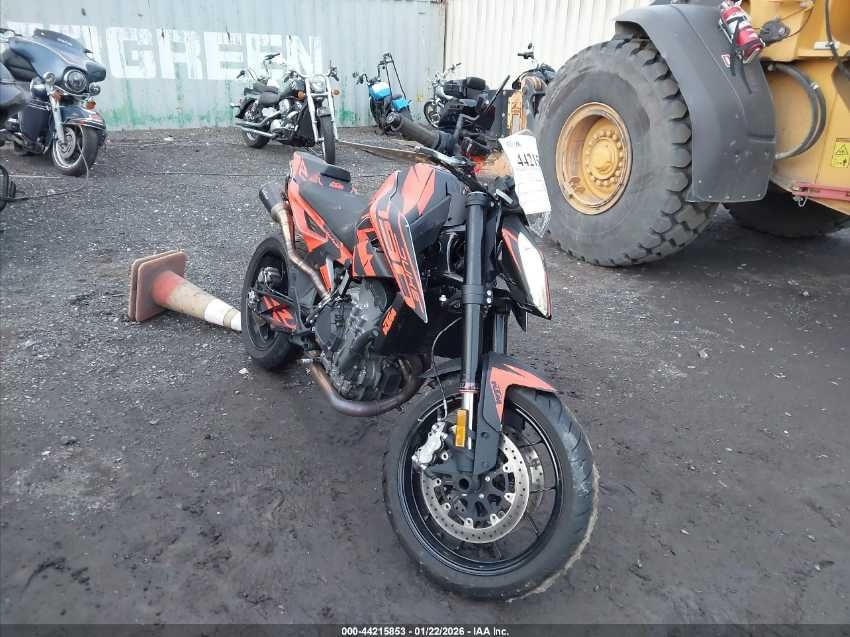 2023 KTM 790 DUKE