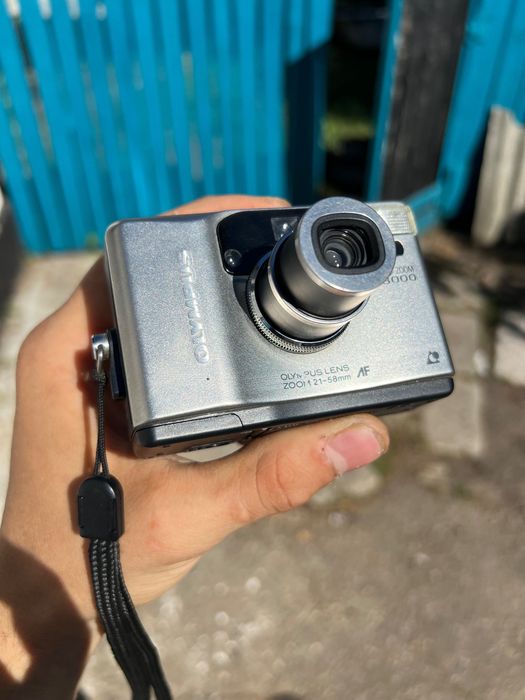 Olympus i zoom 3000  плёночный фотоаппарат