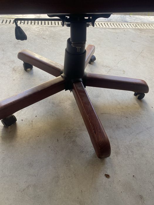 Cadeira de escritorio classica