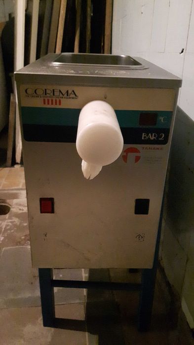 Automat, profesjonalna maszyna do robienia bitej śmietany 2,5 l Corema Bar 2. Okazja