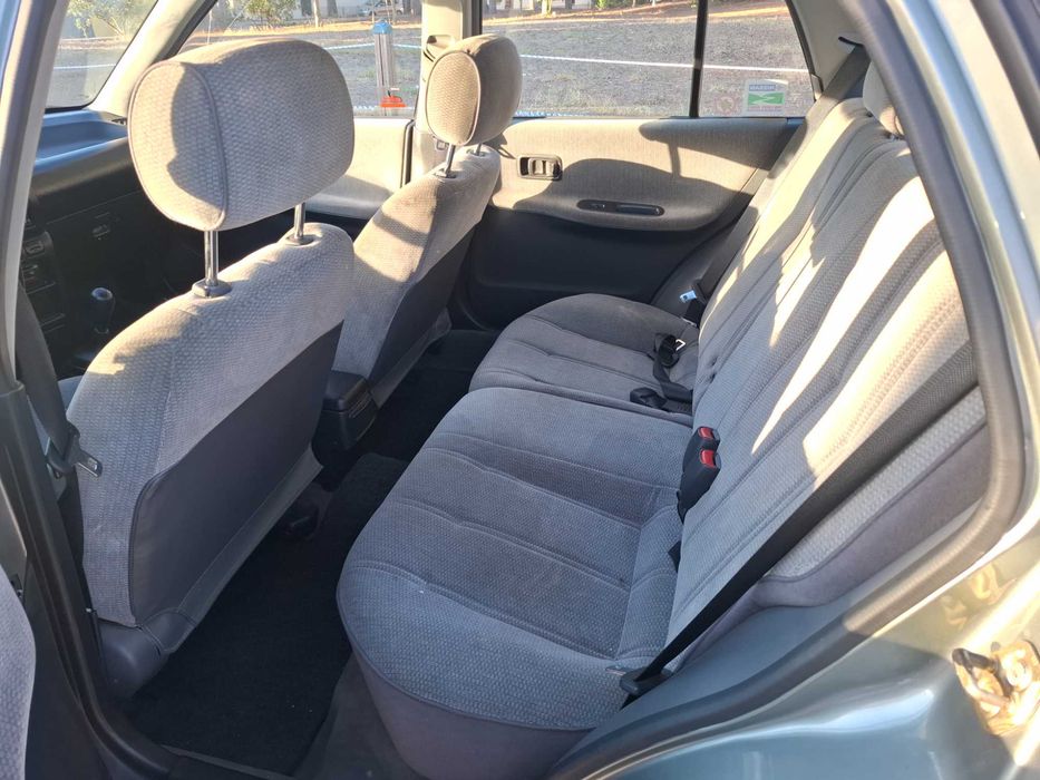 Nissan Sunny 1994