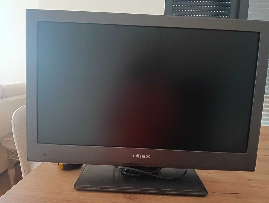 TV Mitsai 52 cm.