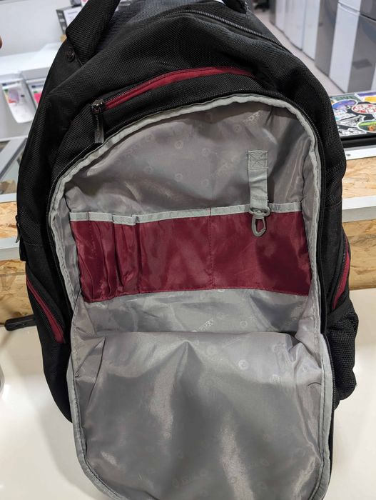 Mochila portátil 17" (Marca Port Designs) - Boa qualidade e espaçosa