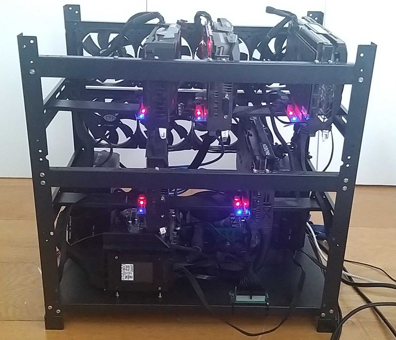 Vendo RIGs, 20 placas NVidia e AMD, Fontes Corsair, risers, cabos, etc