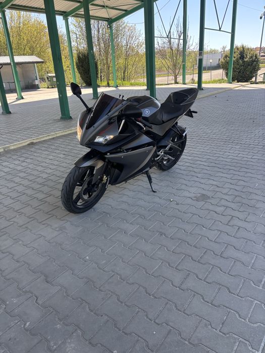 Yamaha yzf  .r125