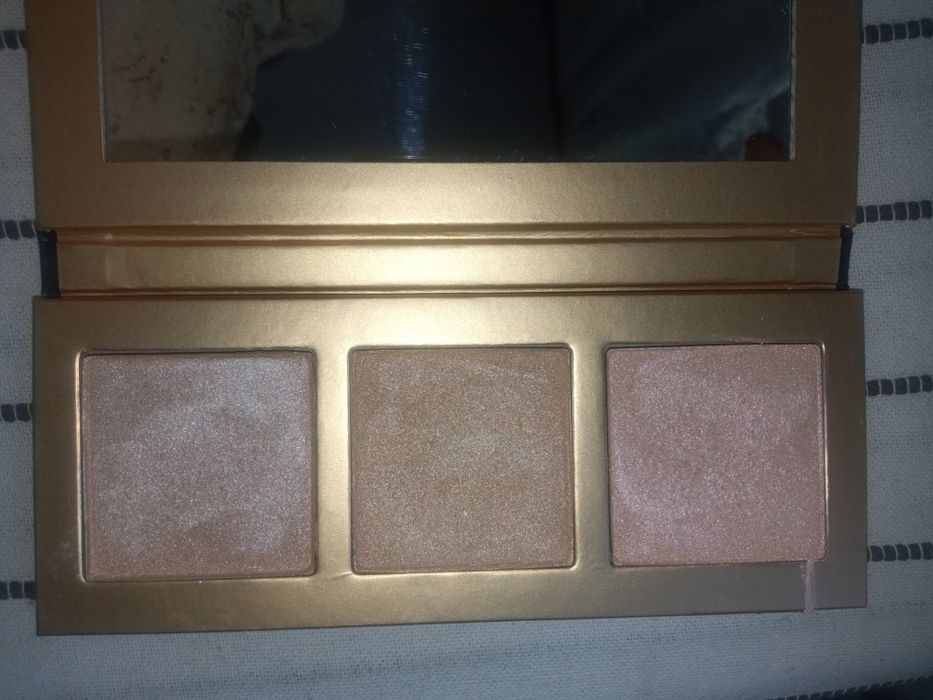 Paleta rozświetlaczy