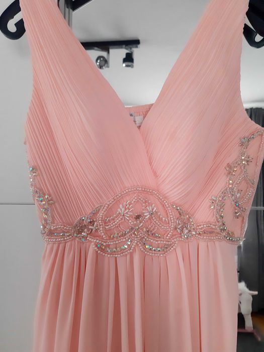 Sukienka na dluga koktajlowa