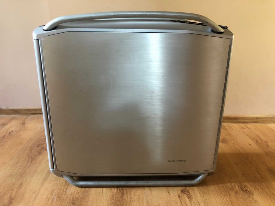 Obudowa do komputera CoolerMaster Cosmos 1000 Retro ATX Full Tower