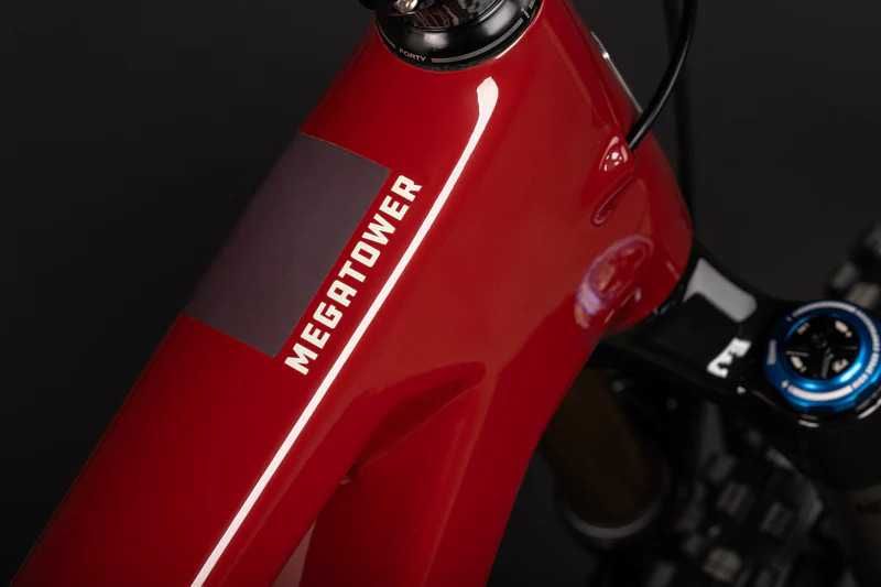 Rama Enduro Santa Cruz Megatower L 2 CC 29" Czerwona