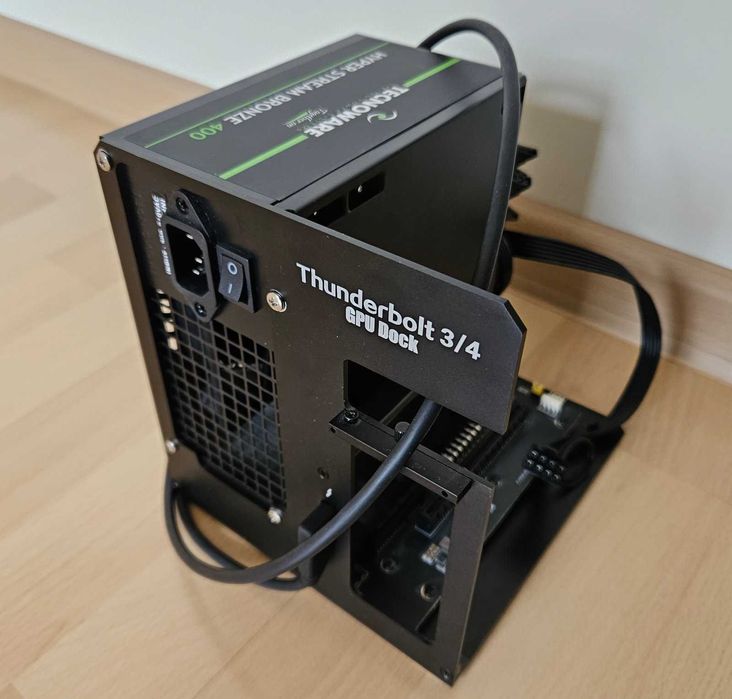 Dock eGPU USB4 Thubderbolt 3/4 + zasilacz 400W + kabel USB4 40Gb