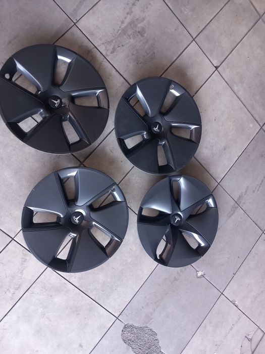 Tampões do tesla model 3(Jantes 18 polegadas)