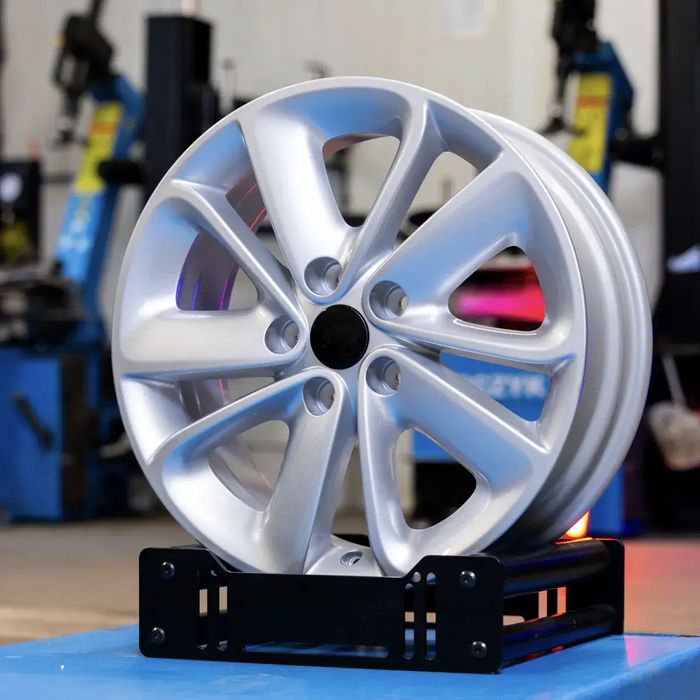 NOWE ORYGINALNE Felgi Renault 17" Duster Kangoo Scenic Kadjar Captur