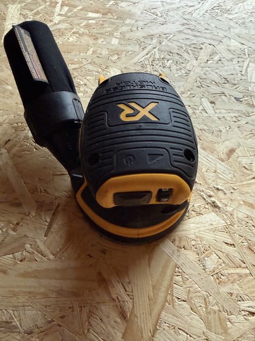 Dewalt #Szlifierka#DWE210