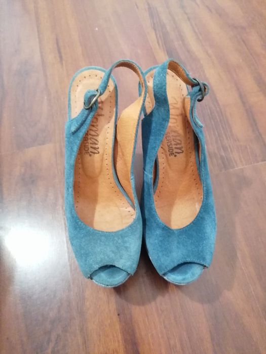 Conjunto de 2 sapatos