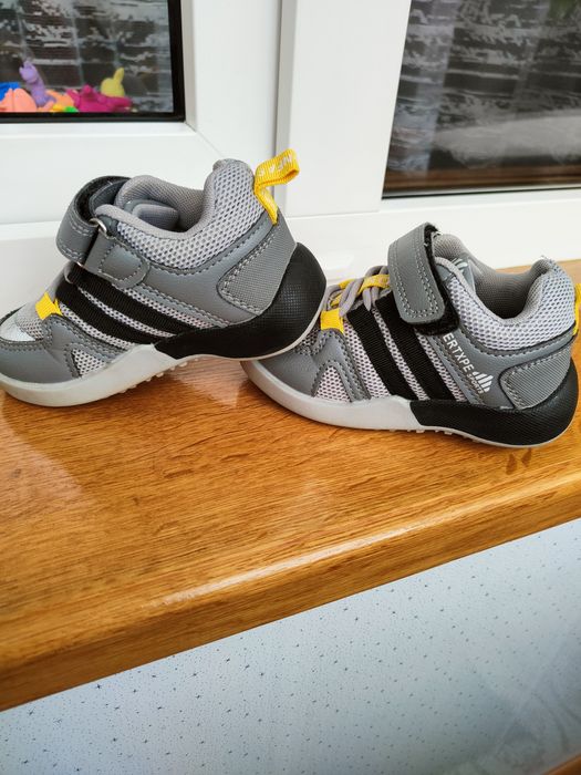 Кросівки шкіряні на хлопчика