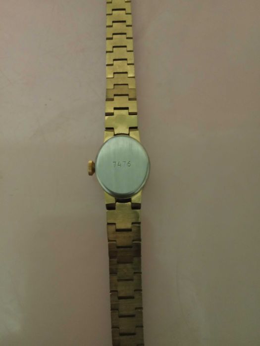 Часы женские чайка