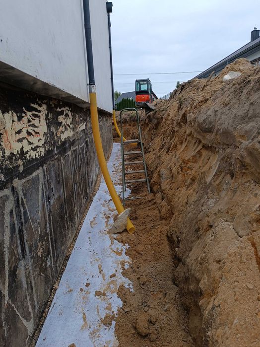 Usługi Koparko-ładowarką,koparką , ogrodzenia , drenaże