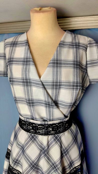 Sukienka na  lato w kratkę,roz.36/38/40