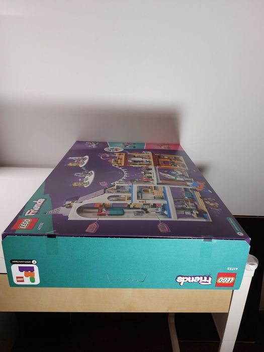 ENVIO GRATIS-LEGO 41732 Downtown Flower and Design Store (Friends)