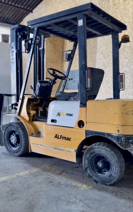 Empilhador 2500kg!! Diesel!! Revenda!! Retoma!! Oportunidade!!