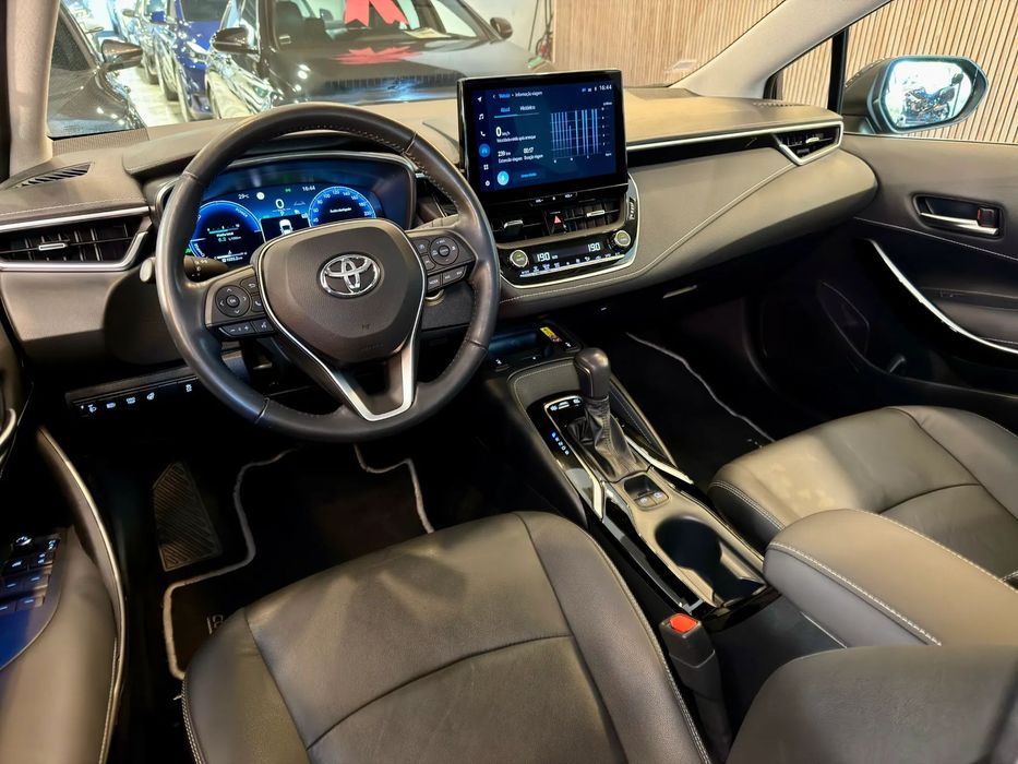 Toyota Corolla SD 1.8 Hybrid Luxury foto 2