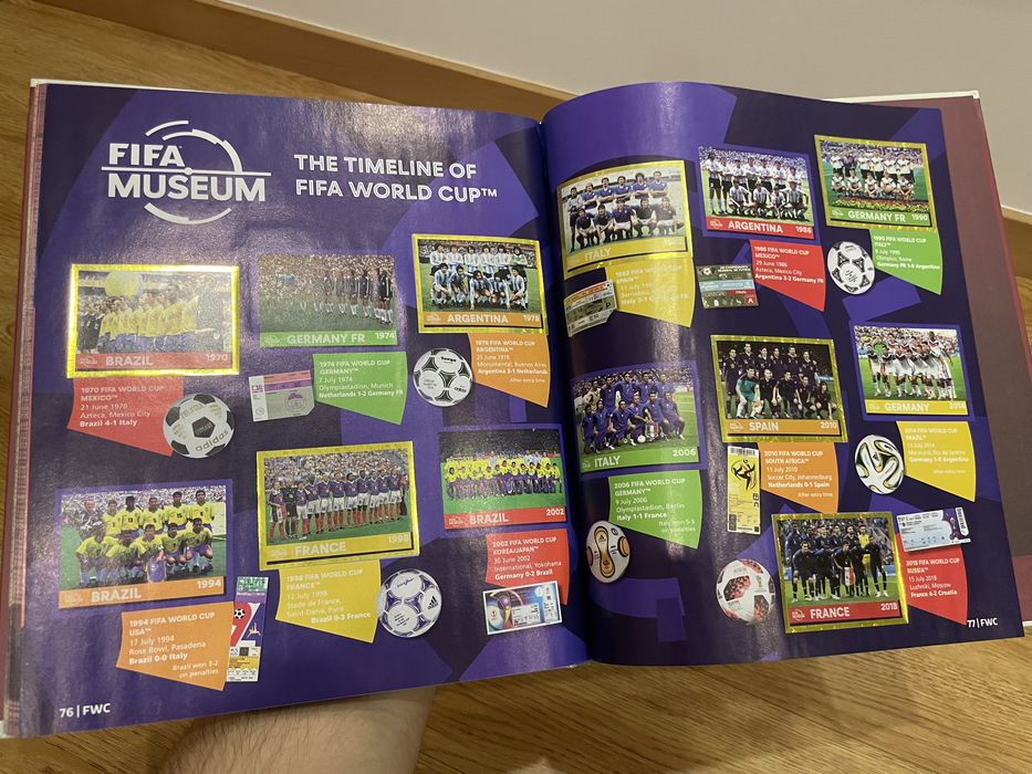 Caderneta Panini Mundial Qatar 2022 – Completa e em Excelente Estado!