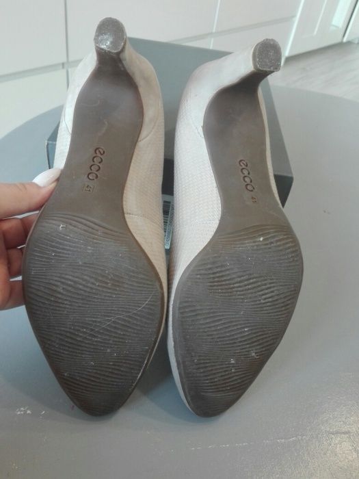Buty ecco szpilki na obcasie. 41