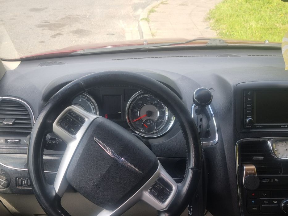 Chrysler town &cauntry 2014r Lpg
