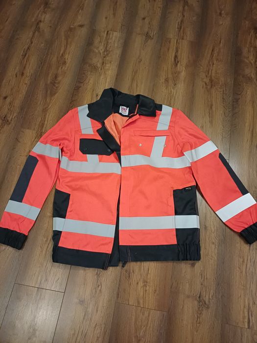 Odzież robocza nowa. KURTKI PO 70 ZŁ, SPODNIE 70 ZŁ