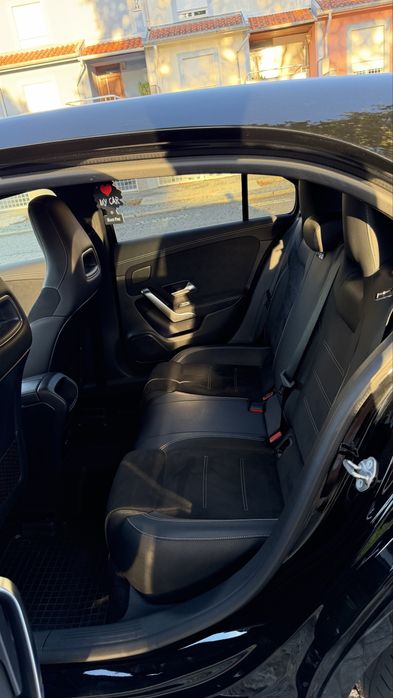 Mercedes AMG A250e