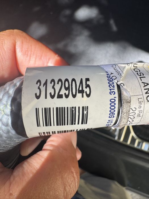 31329046  Mangueira de pressão da direção assistida para bomba auxiliar Volvo XC60 XC70