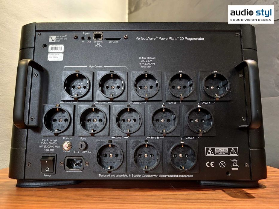 PS Audio DirectStream Power Plant P20 używany regenerator prądu