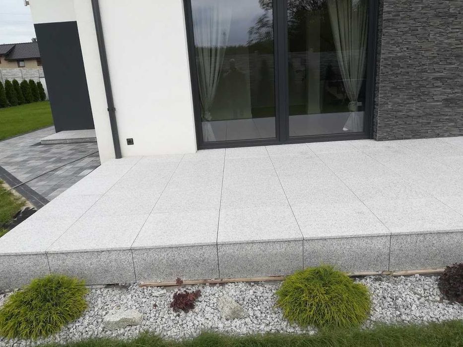 GRANIT G602 Bianco Sardo | PŁOMIENIOWANE płyty | 60x40x2cm | TARAS