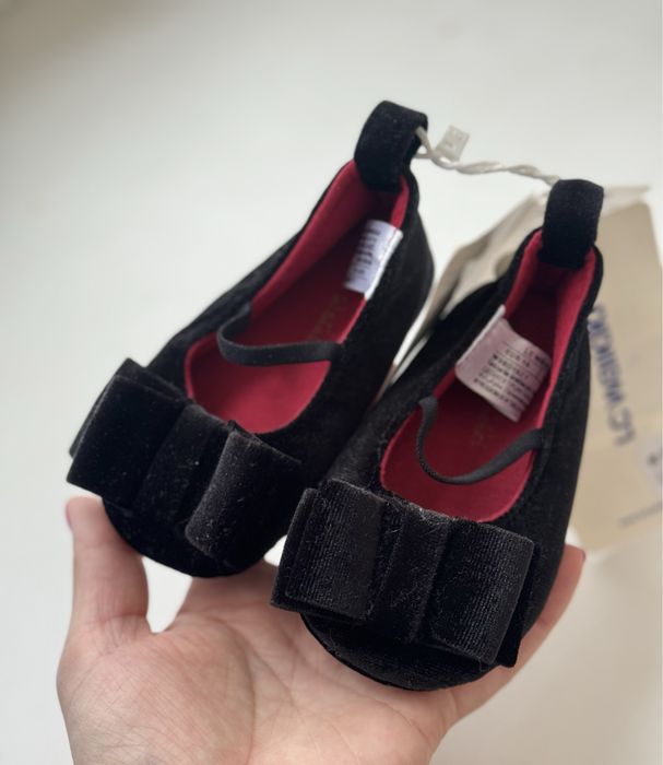 Туфельки на дівчинку