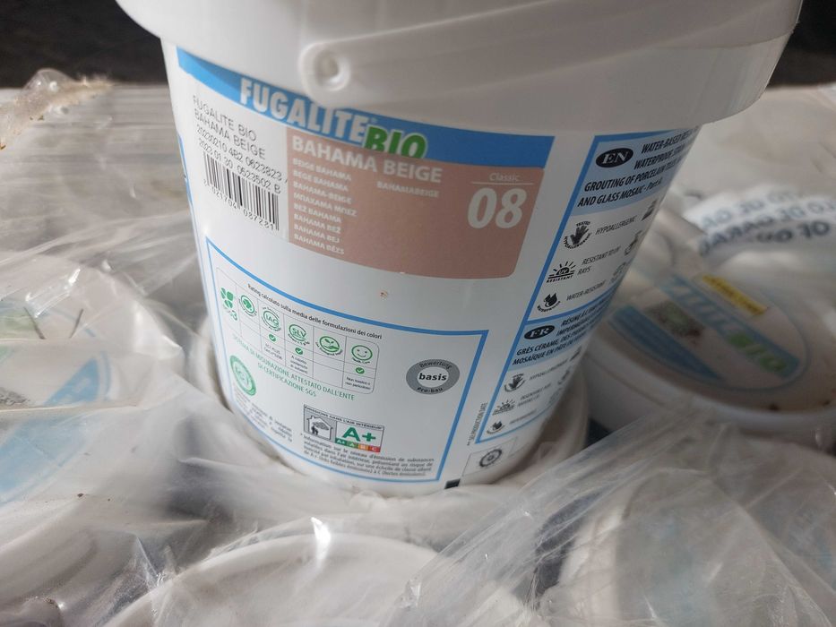 Piscina  H40 Gel Q 12  e Fugalite Bio Bahama 1.5kg epoxy Q 40