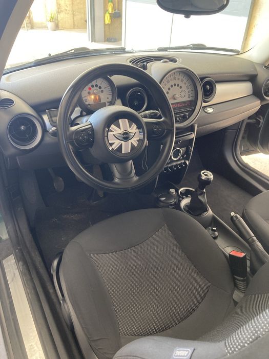 MINI Clubman One D 2011