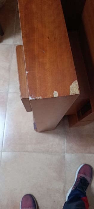 Mesa de Centro em Cerejeira com Arrumação