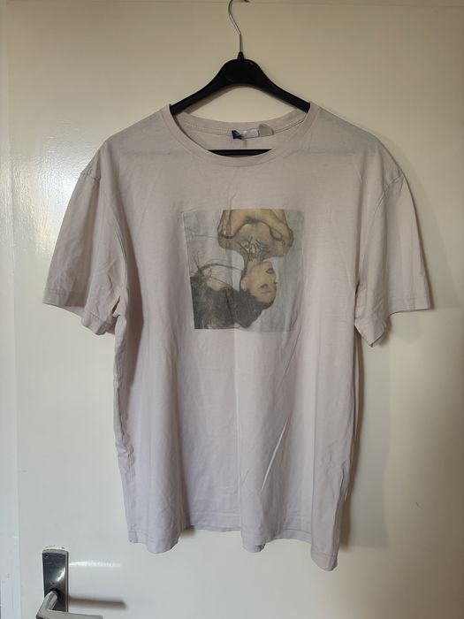 Футболка Ariana Grande