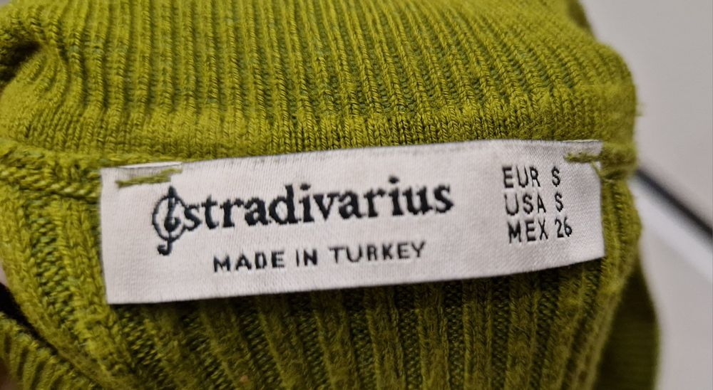 Bluzka oliwkowa S 36 Stradivarius