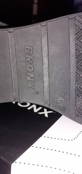 Ботинки женские BRONX