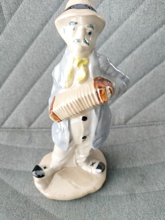 Estatueta Homem com concertina