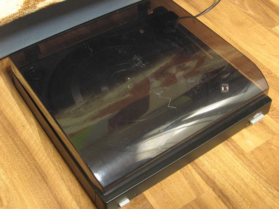 ELTA 2955 Gramofon z nowym paskiem i igłą,półautomat 3 prędkoś,sprawny