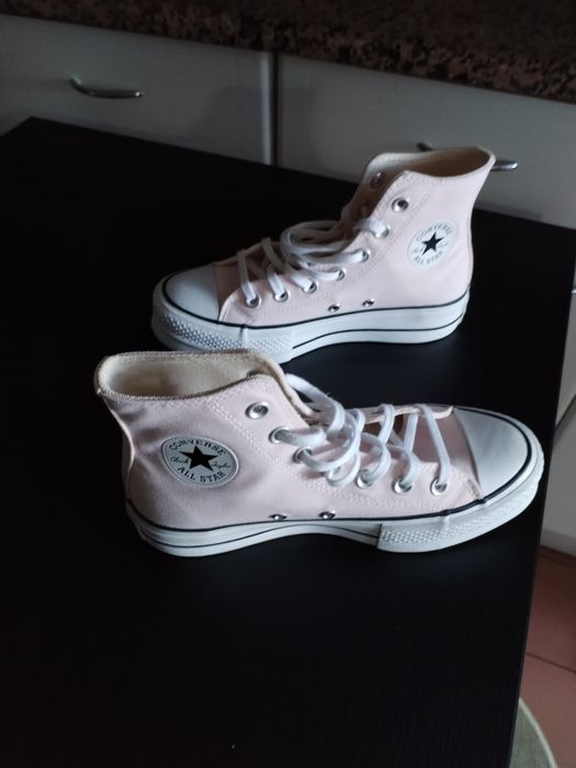 Tênis allstar rosa claro, tamanho 36