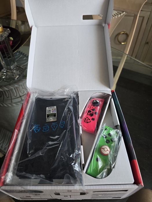 Nintendo Switch OLED + todos os extras