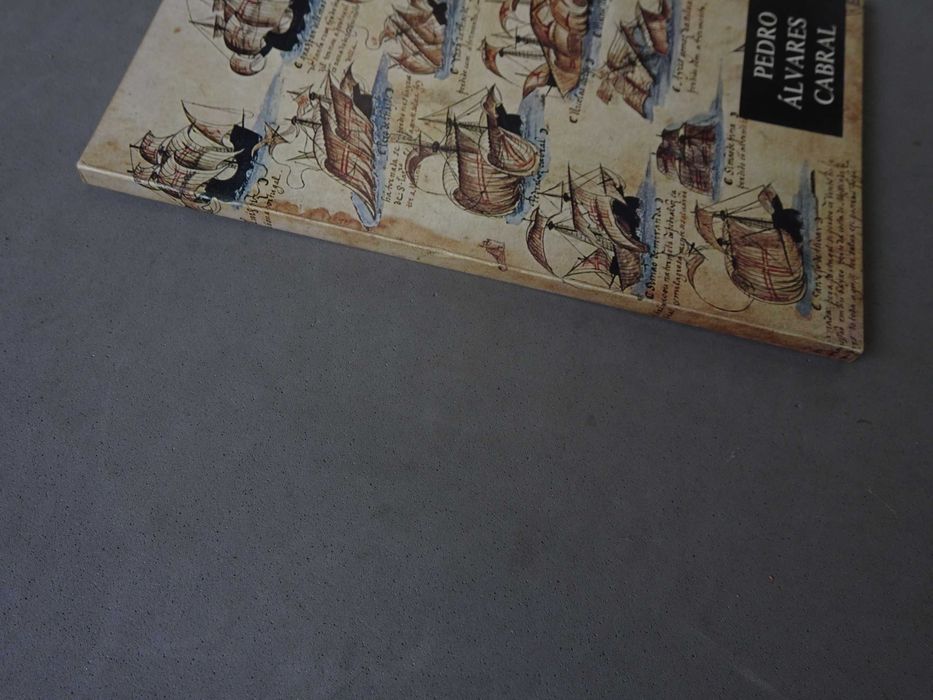Livro Pedro Álvares Cabral - J. Estevão Pinto 1968
